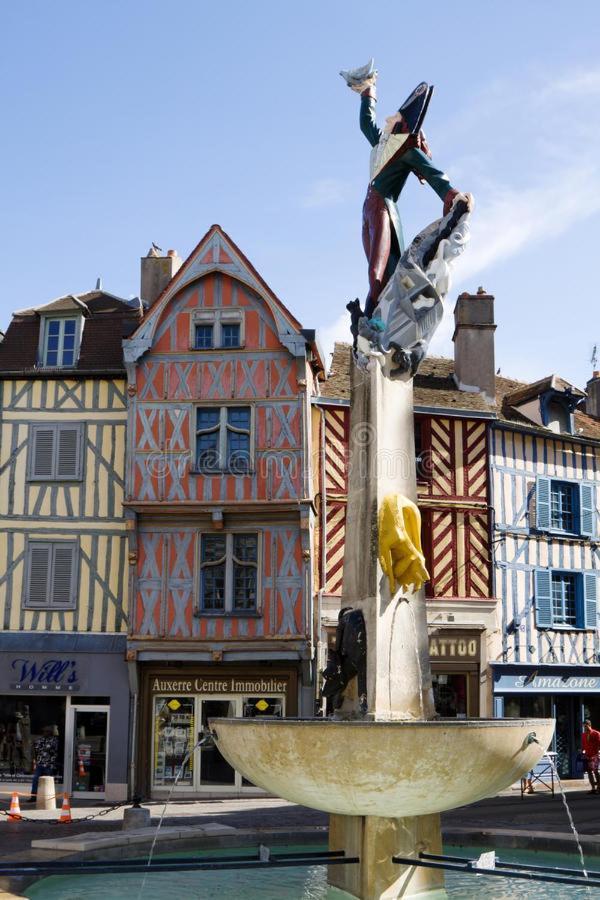 Meuble De Tourisme La Maison D'Orgy Chevannes  Экстерьер фото
