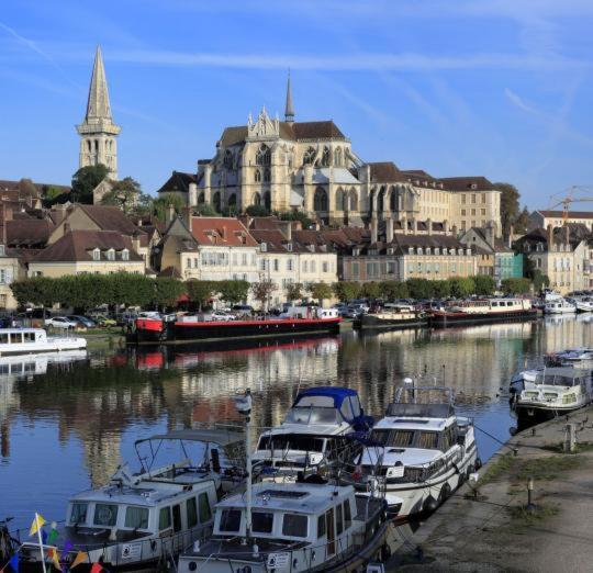 Meuble De Tourisme La Maison D'Orgy Chevannes  Экстерьер фото